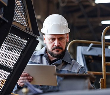 contemporary-male-specialist-of-quality-control-de-2022-03-30-02-42-53-utc